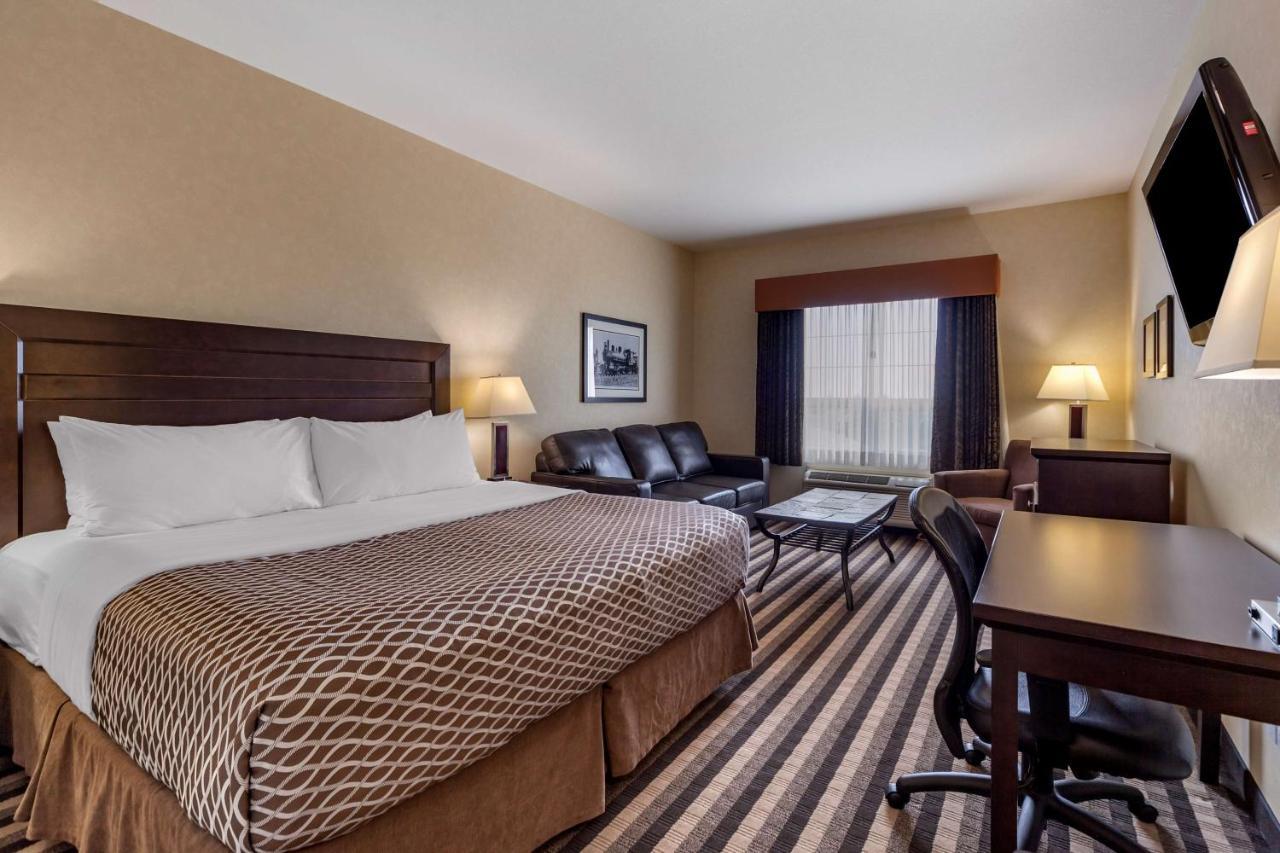 Hotel Western Meridian Lloydminster