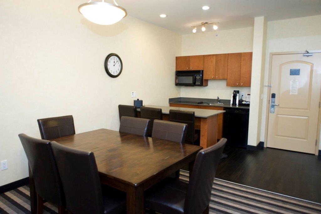 Western Meridian Hotel 3*